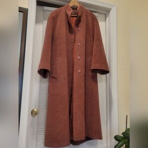 Elegant Women's Wool Coat in Rust